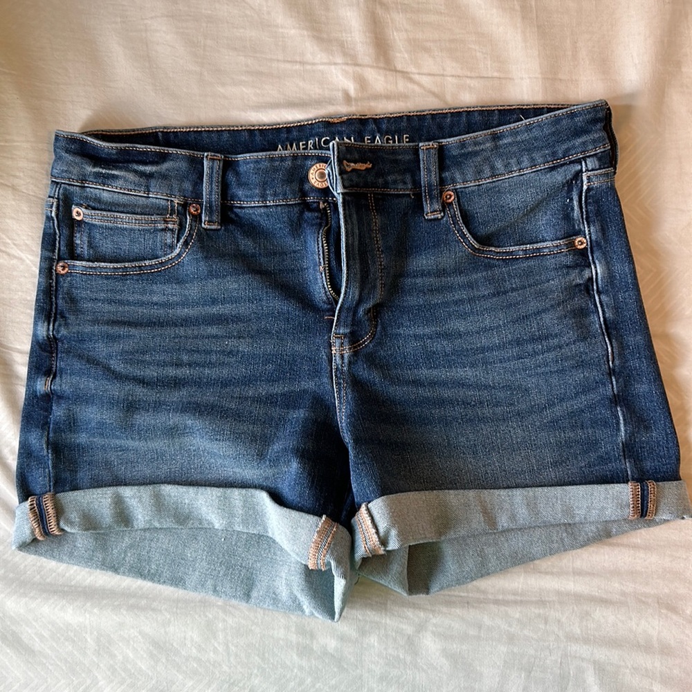 AE Midi Shorts